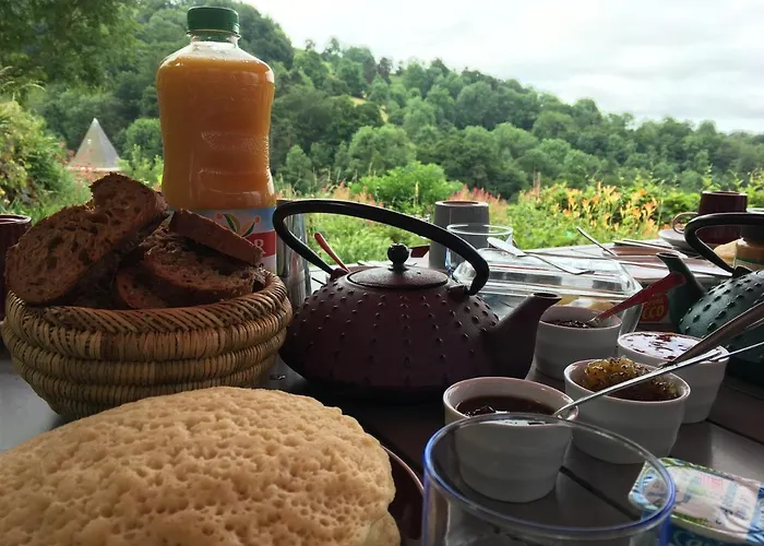 Art Et Création 3* Saint-Bérain